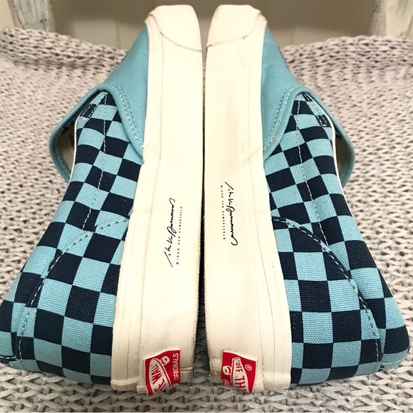 Vans x John Van Hamersveld Crazy World Classic Slip-Ons - Picture 13 of 16